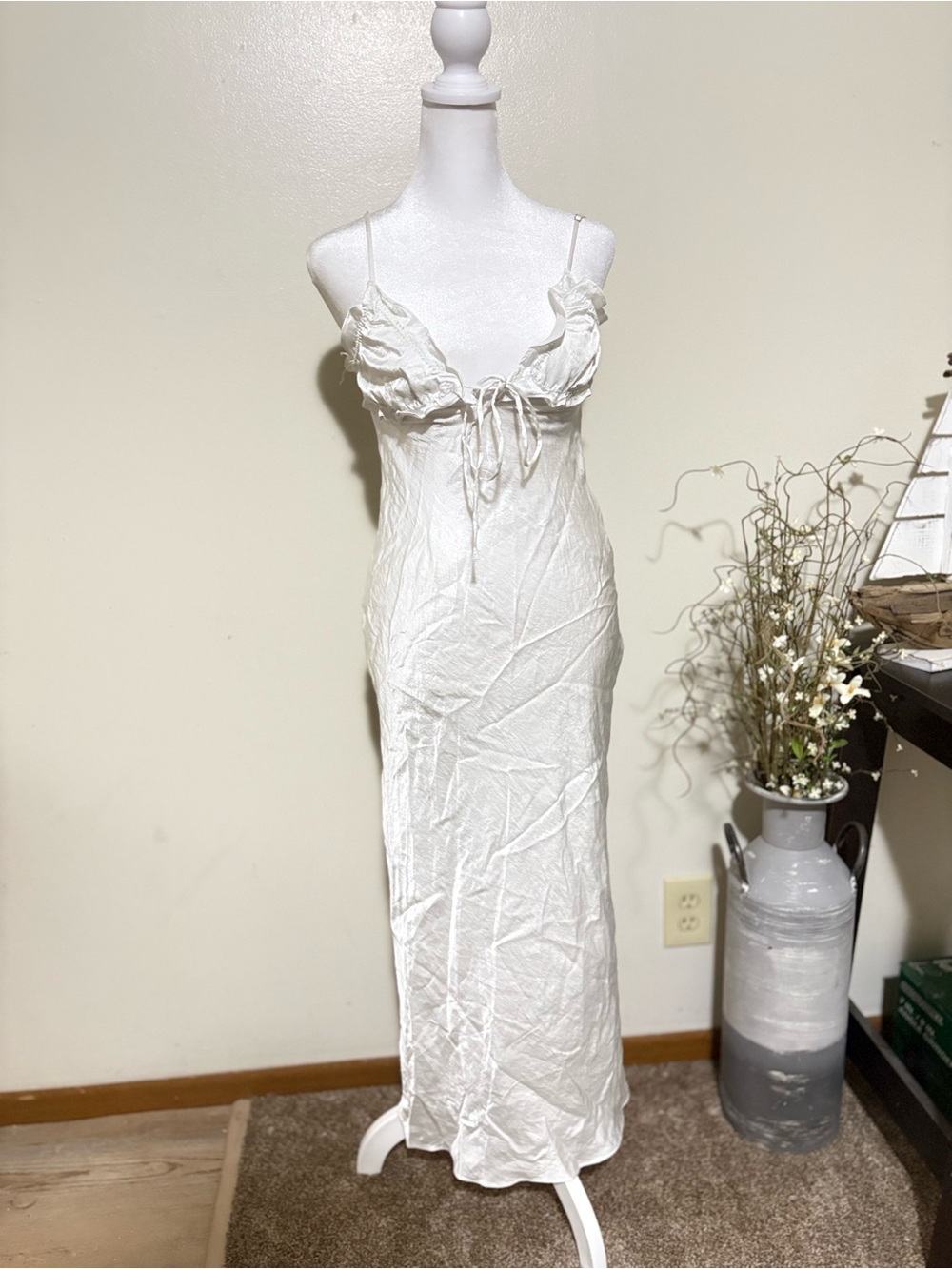 Zara Elegant White Satin Nightgown